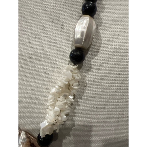 Artisian Shell Beaded Necklace - Picture 2 of 4
